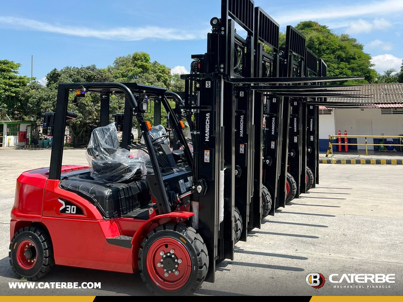 Colombia - 5 Units HANGCHA CPCD30 Forklift