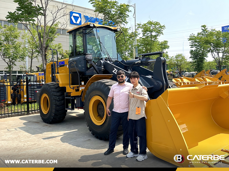 Turkmenistan Customer Visited CAT & HYUNDAI & XCMG Factory