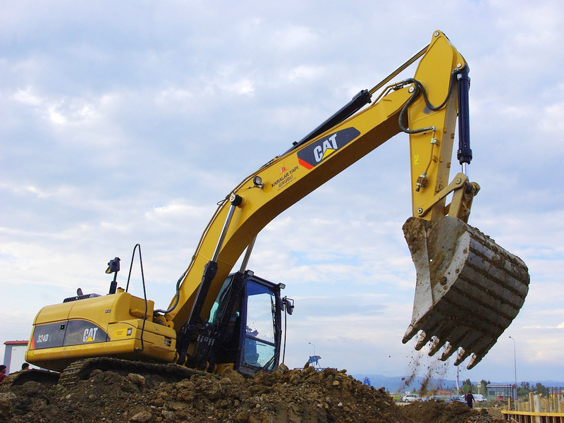 Explanation of Excavator Cylinder Discoloration