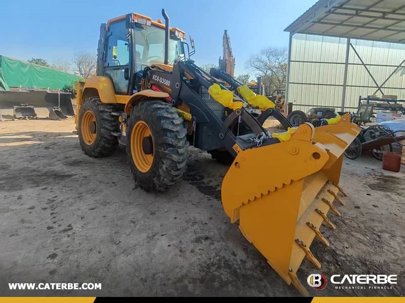 XCMG XC8-S3580 Backhoe Loader
