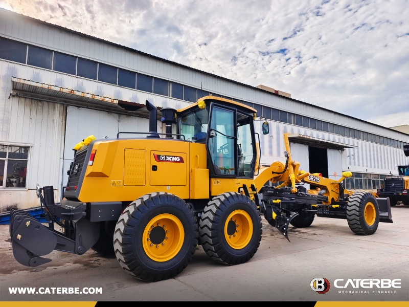 Algeria - 1 Unit XCMG ZL50GN Wheel Loader & 1 GR215 Motor Grader