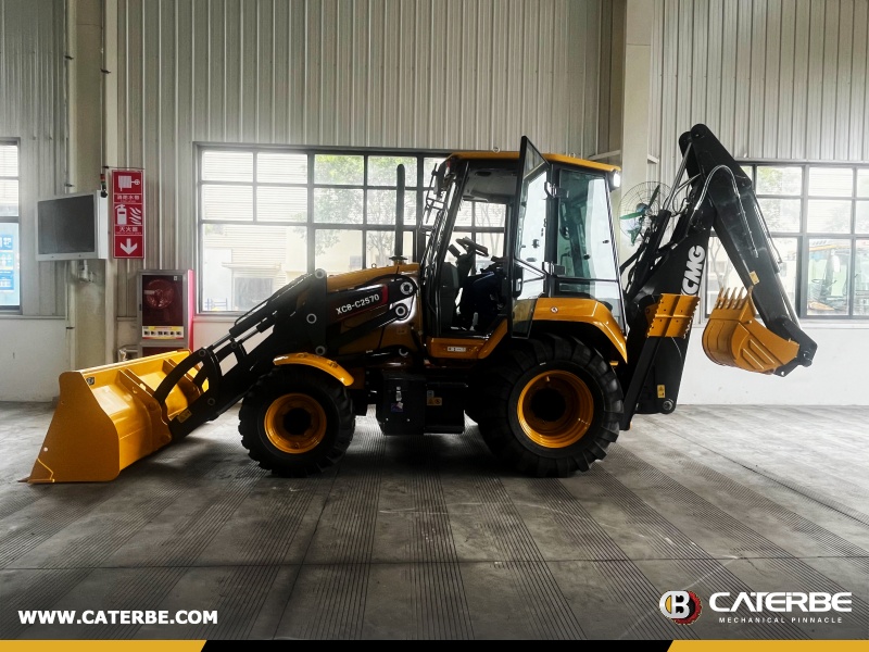 Colombia - 1 Unit XCMG XC8-C2570 Backhoe Loader