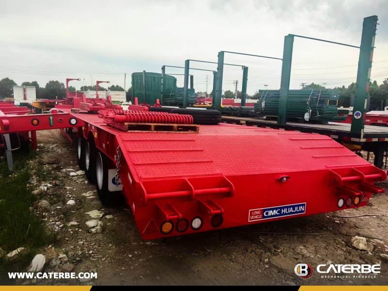 Algeria - 1 Unit SHACMAN F2000 Cargo Truck & 1 F2000 Water Truck & 1 CIMC 3-Axle Lowbed Semi-Trailer