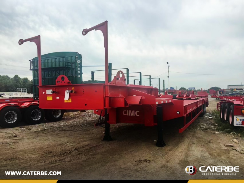 Algeria - 1 Unit SHACMAN F2000 Cargo Truck & 1 F2000 Water Truck & 1 CIMC 3-Axle Lowbed Semi-Trailer