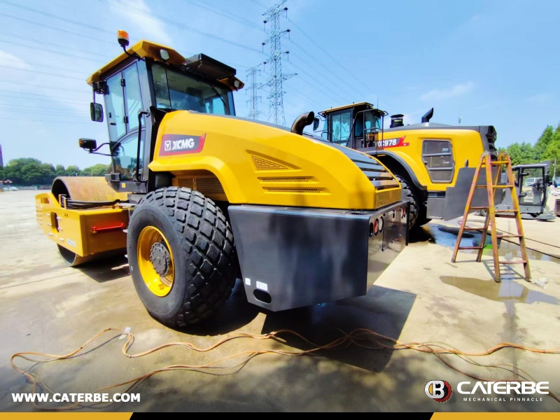 Guam - 1 Unit XCMG XS205S Road Roller