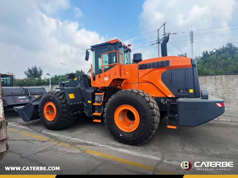 Venezuela - 1 Unit DEVELON DL867 Wheel Loader