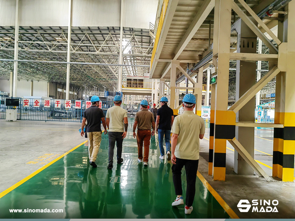 Turkmenistan Customer Visted CAMC Factory & FAW Factory & SINOMADA Office