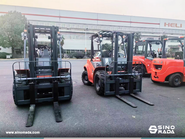 UAE - 2 Units HELI CPCD35-XC3Y4G3 Rough Terrain Forklift