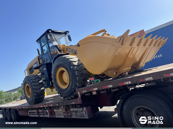 Bolivia - 1 Unit SEM 655F Wheel Loader